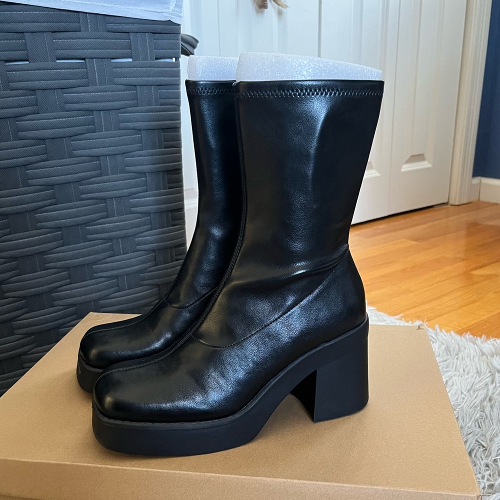 STEVE MADDEN Klayton Black Platform Boots